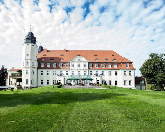 Abb. SCHLOSS Fleesensee